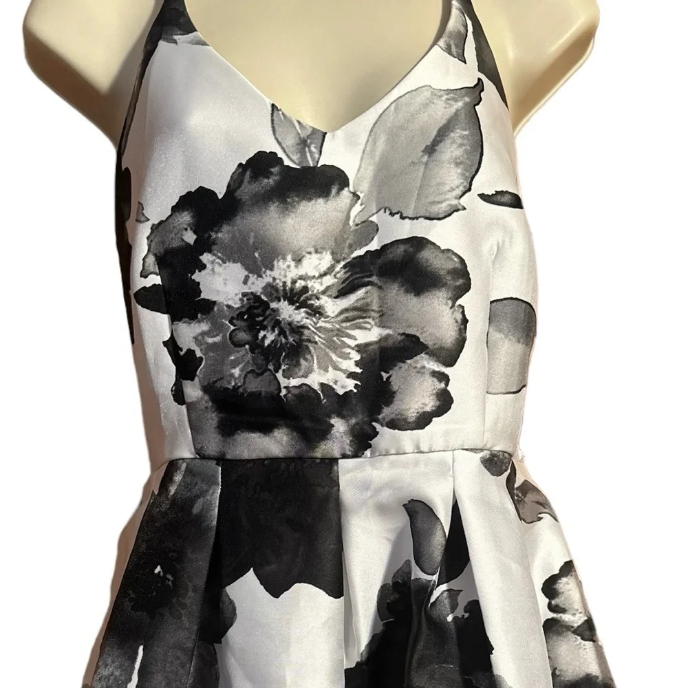 Crystal Doll Floral Criss Cross Back Fit & Flare Dress Black White Party Short - Picture 4 of 5
